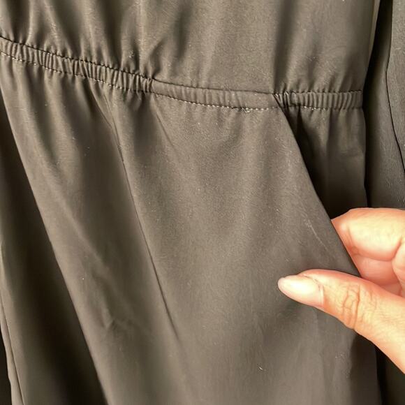 Mustard Seed Black Long sleeve Caged V-Neck Double pocket shorts romper size L - Picture 5 of 12